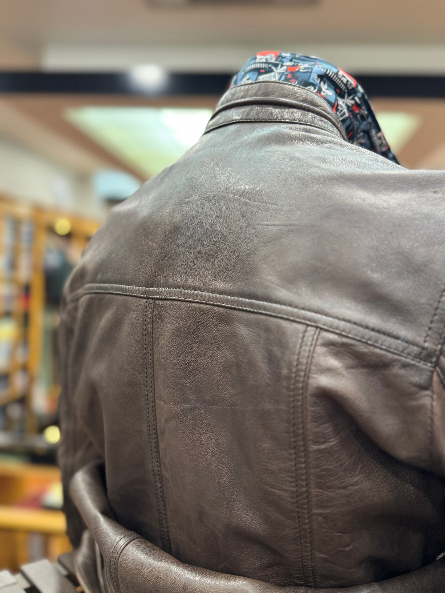 Blusão de Pele MORLAKO