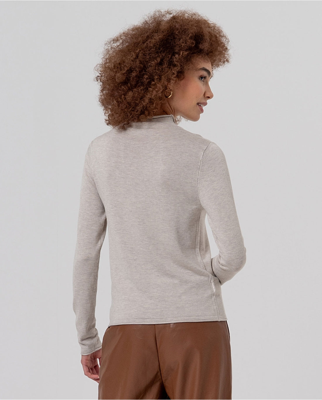 Camisola de Malha Fina com Meia Gola