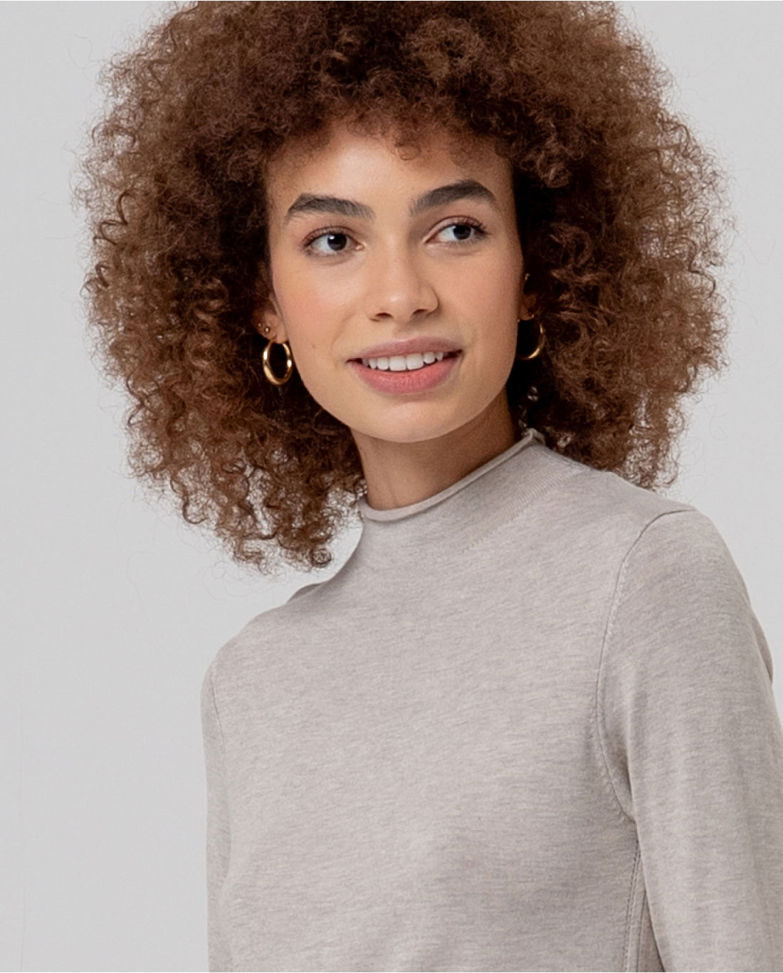 Camisola de Malha Fina com Meia Gola